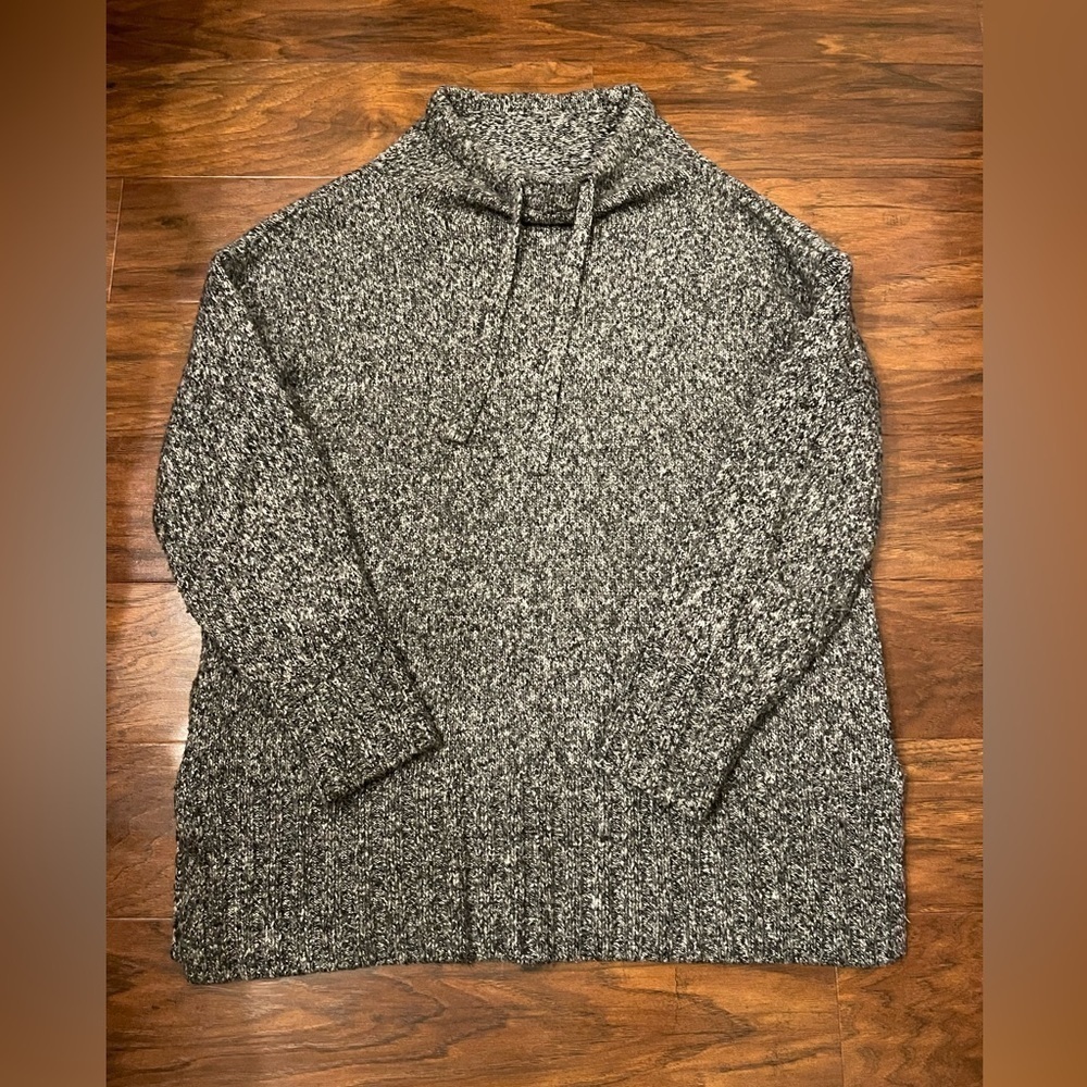 Lou & Grey Knit Drawstring Sweater Size M